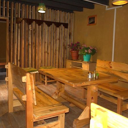 Ama'S Village Lodge Паро Екстериор снимка