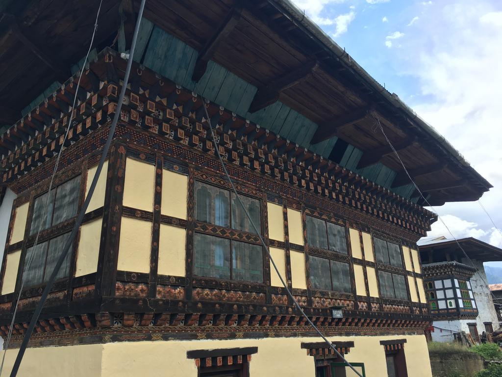 Ama'S Village Lodge Паро Екстериор снимка
