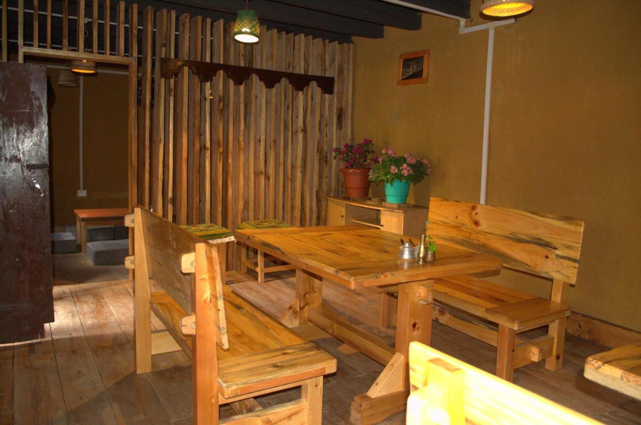 Ama'S Village Lodge Паро Екстериор снимка