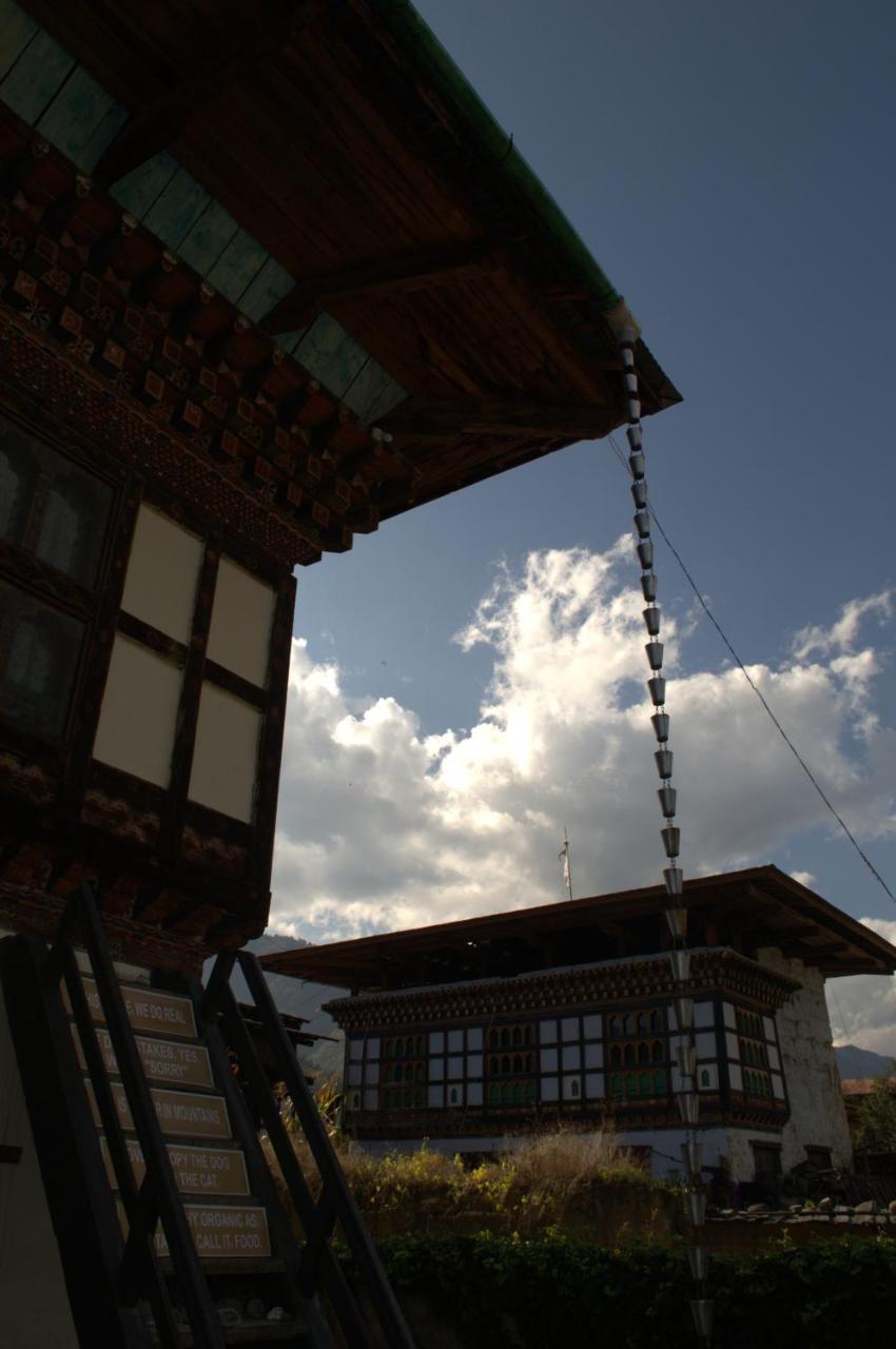 Ama'S Village Lodge Паро Екстериор снимка